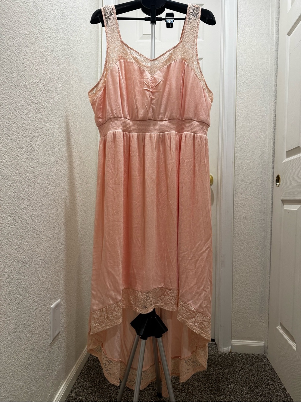 💗 Torrid | Blush Pink High-Low Lace Trim Dress